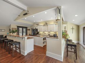 928 N Irving Heights Drive , Irving Texas 75061