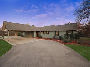 928 N Irving Heights Drive , Irving Texas 75061
