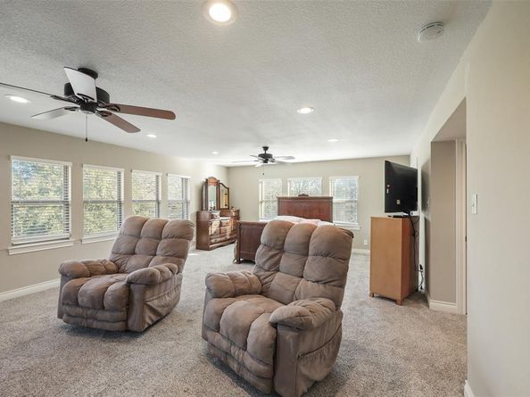 928 N Irving Heights Drive , Irving Texas 75061