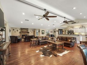 928 N Irving Heights Drive , Irving Texas 75061