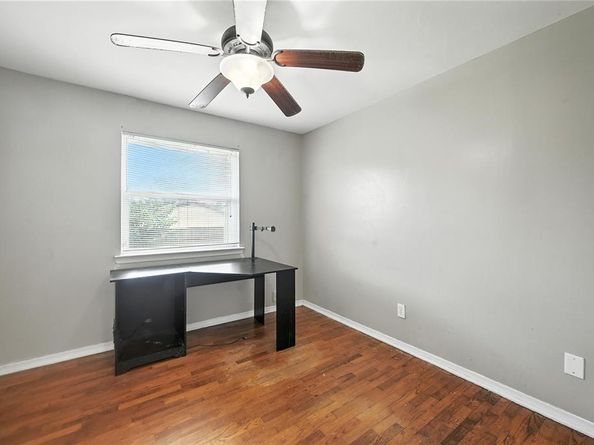 2904  Mark Twain Drive , Farmers Branch Texas 75234