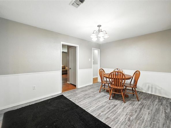 2904  Mark Twain Drive , Farmers Branch Texas 75234