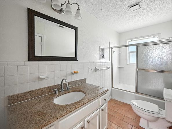 2904  Mark Twain Drive , Farmers Branch Texas 75234