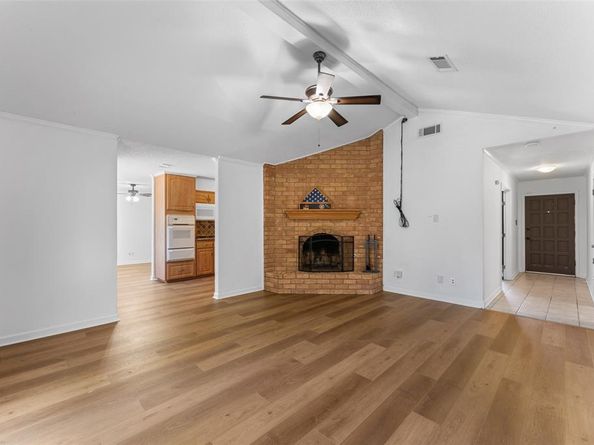 2804  Ashbury Drive , Arlington Texas 76015