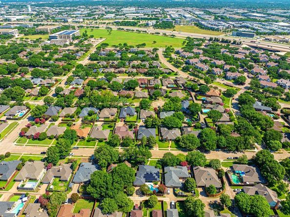 2562  Primrose Drive , Richardson Texas 75082