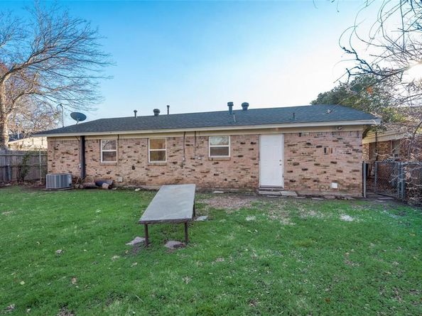 4749  Marshall Street , Forest Hill Texas 76119
