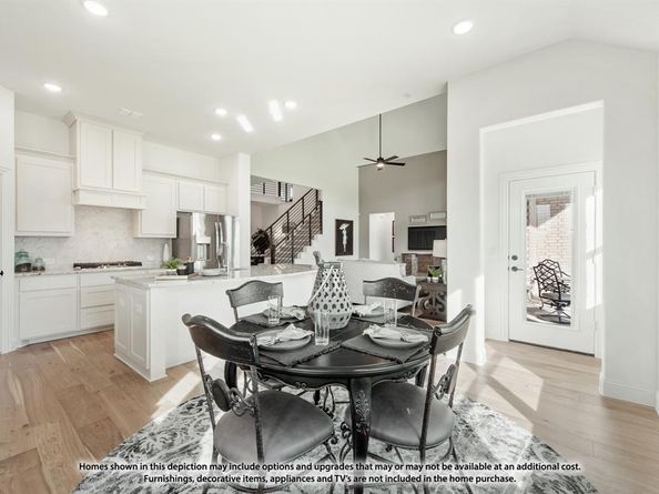 945  Waddle Lane , DeSoto Texas 75115