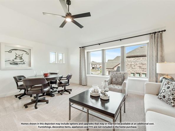 945  Waddle Lane , DeSoto Texas 75115