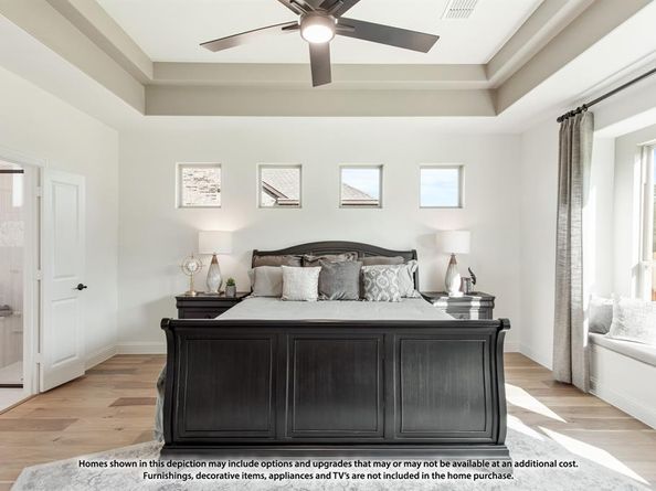 945  Waddle Lane , DeSoto Texas 75115