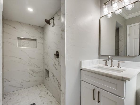2637  Materhorn  , Dallas Texas 75228