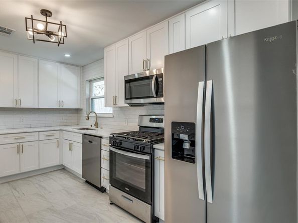 2637  Materhorn  , Dallas Texas 75228