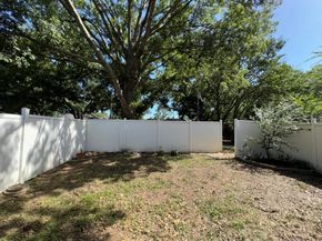 6928  Van Natta Lane , Fort Worth Texas 76112
