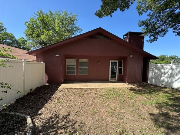 6928  Van Natta Lane , Fort Worth Texas 76112
