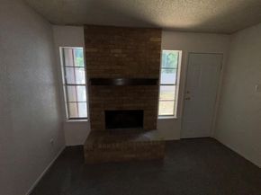 6928  Van Natta Lane , Fort Worth Texas 76112