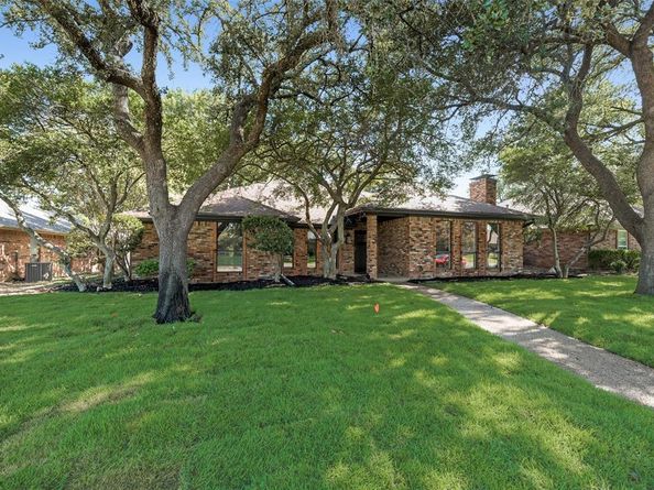 2408  Buttercup Drive , Richardson Texas 75082