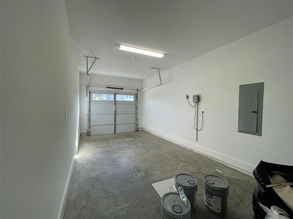 2718  1st Avenue , Dallas Texas 75210
