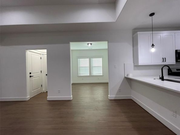 2718  1st Avenue , Dallas Texas 75210