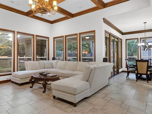 912  Chateau Court , Colleyville Texas 76034