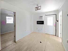1209  15th Place , Fort Worth Texas 76164