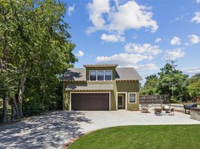 2600  Lipscomb Street , Fort Worth Texas 76110