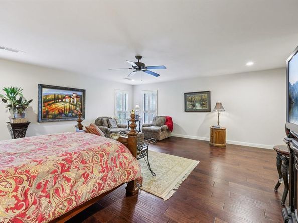 16702  Village Lane , Dallas Texas 75248