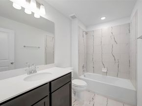 1033  Western Hills Drive , Crowley Texas 76036