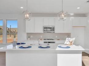 1033  Western Hills Drive , Crowley Texas 76036