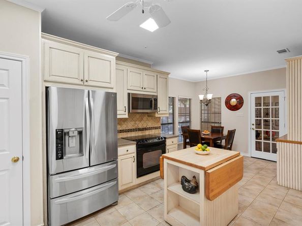 7201  Briarnoll Drive , Dallas Texas 75252