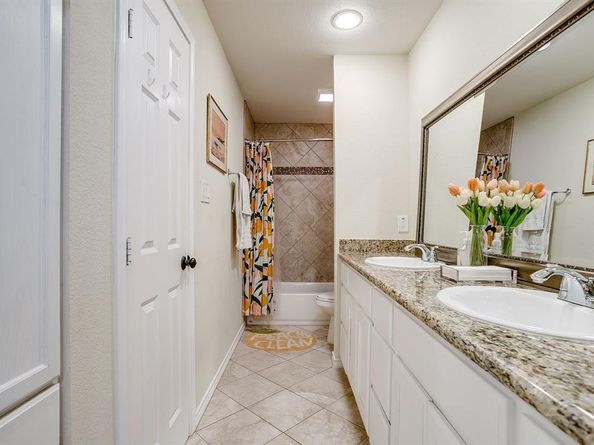5425  Collinwood Avenue , Fort Worth Texas 76107