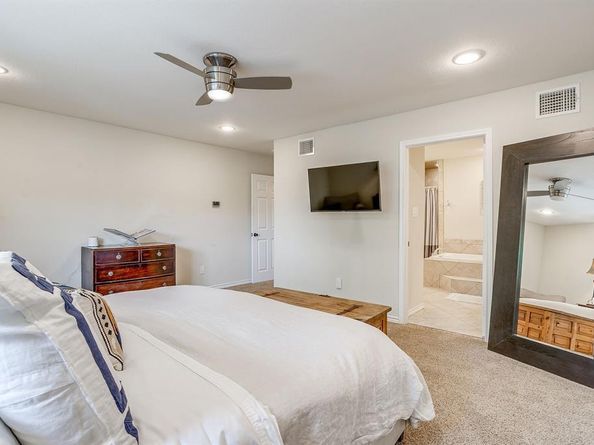 5425  Collinwood Avenue , Fort Worth Texas 76107
