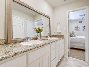 5425  Collinwood Avenue , Fort Worth Texas 76107