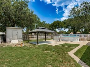 425  Solitude Drive , Garland Texas 75043
