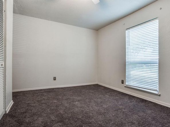 425  Solitude Drive , Garland Texas 75043