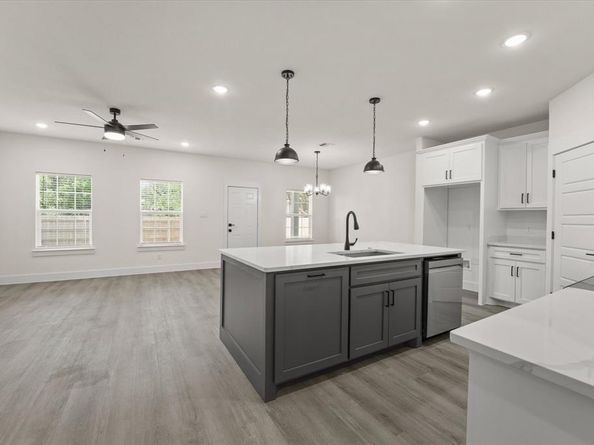 3505  Thannisch Avenue , Fort Worth Texas 76105