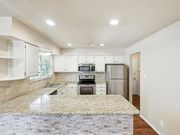 3800 S Wedgworth Road , Fort Worth Texas 76133