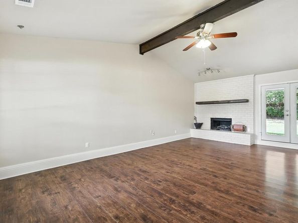 3800 S Wedgworth Road , Fort Worth Texas 76133