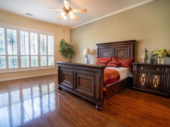 8830  Kameryn Lane , Lantana Texas 76226