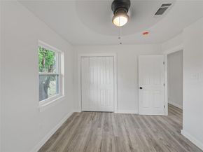 806  Ivywood Drive , Dallas Texas 75232