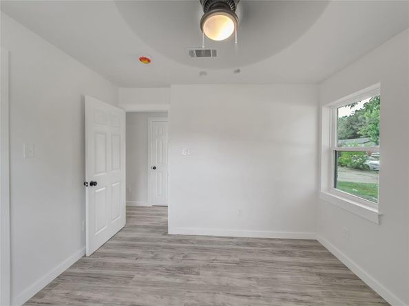 806  Ivywood Drive , Dallas Texas 75232