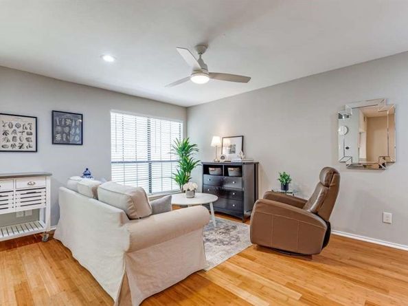 5200  Martel Avenue  31C, Dallas Texas 75206