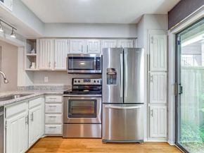 5200  Martel Avenue  31C, Dallas Texas 75206