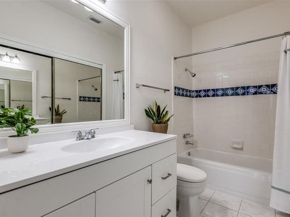 4800 W Lovers Lane  119, Dallas Texas 75209