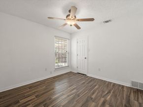 4711 N Prairieview Court , Arlington Texas 76017