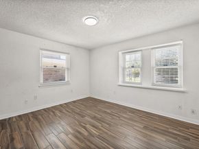 4711 N Prairieview Court , Arlington Texas 76017