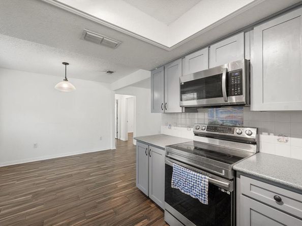 4711 N Prairieview Court , Arlington Texas 76017