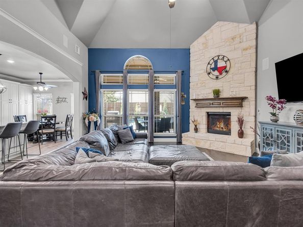 320  Saint Mark Lane , Prosper Texas 75078