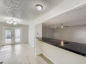 1712  Warren Lane , Fort Worth Texas 76112