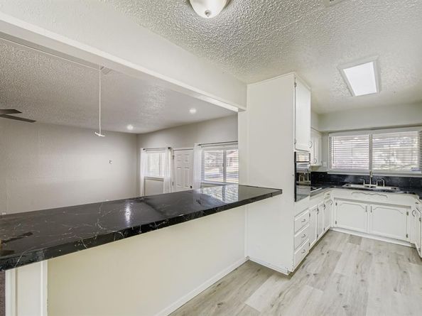 1712  Warren Lane , Fort Worth Texas 76112