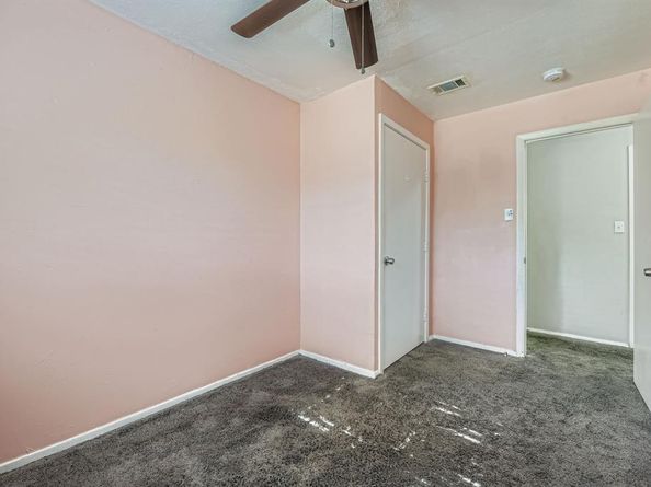 1712  Warren Lane , Fort Worth Texas 76112