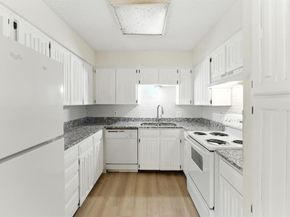 6905-6907 W Cleburne Road , Fort Worth Texas 76133